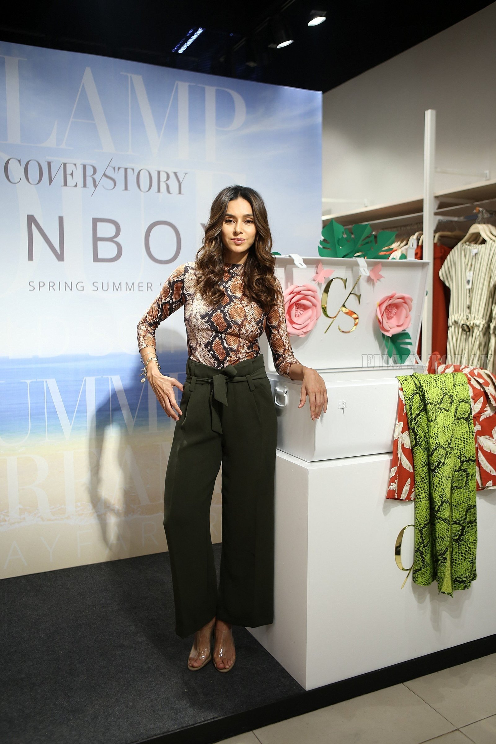 Photos: Shibani Dandekar at the unveiling of Spring Summer collection of fashion brand Cover Story | Picture 1642289