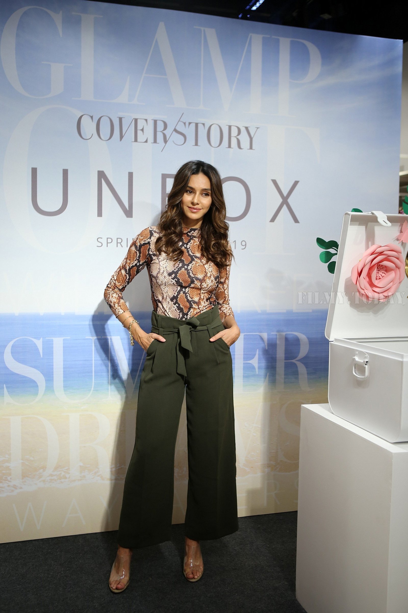 Photos: Shibani Dandekar at the unveiling of Spring Summer collection of fashion brand Cover Story | Picture 1642287