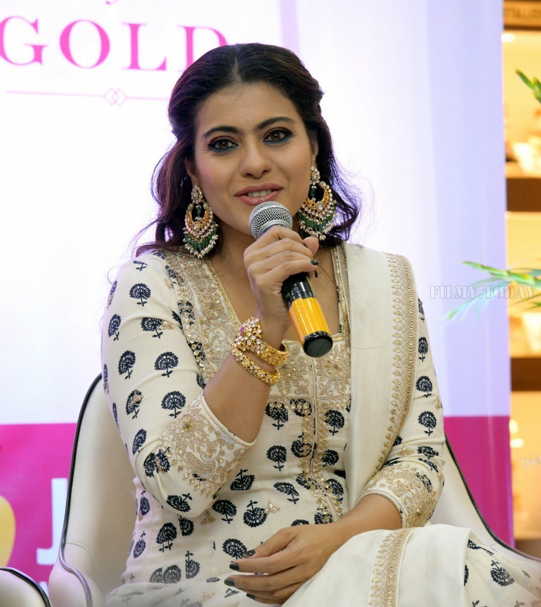 Photos: Kajol Unveils Joyalukkas Akshaya Tritiya 2019 Collection | Picture 1643122