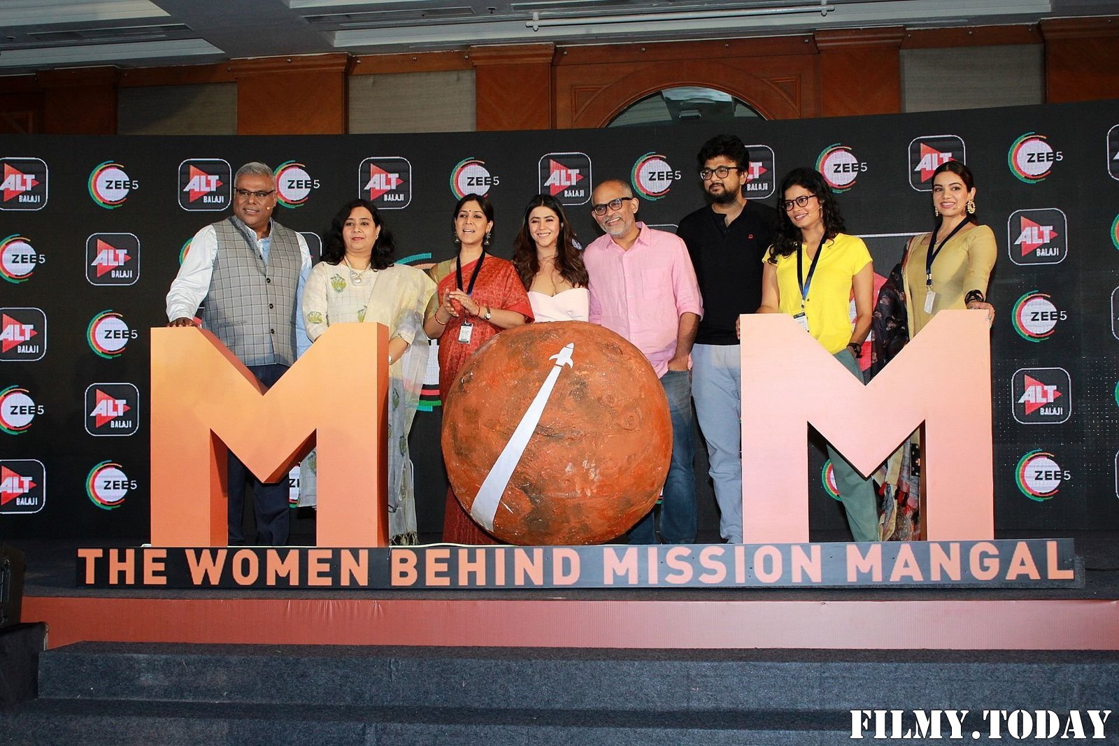 Photos: Press Conference Of M.O.M - Mission Over Mars & Chicken Masala & Cold Lassi | Picture 1675900