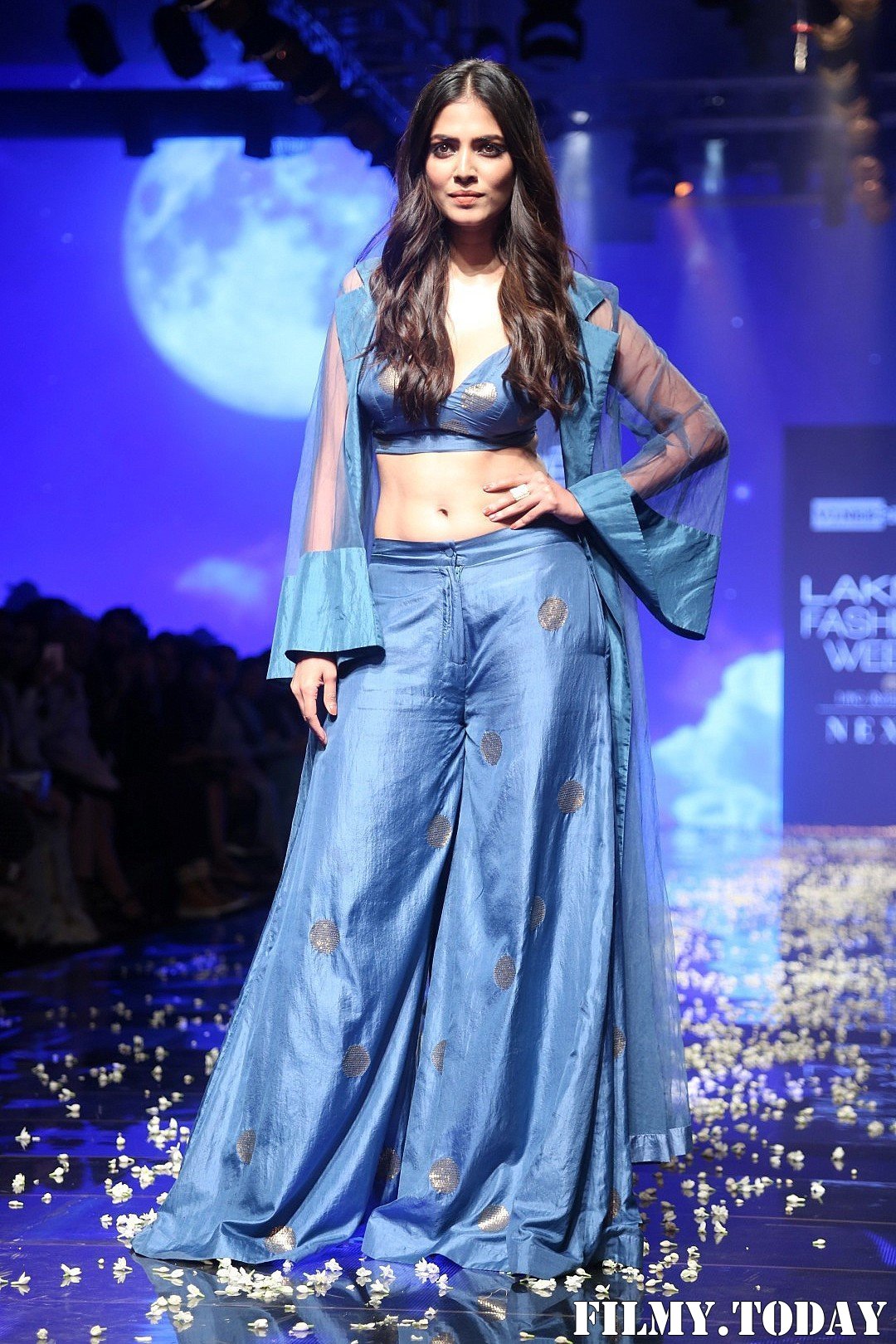 Photos: Malvika Mohanan Walks For Vineet Rahul At Lakme Fashion Week | Picture 1677549