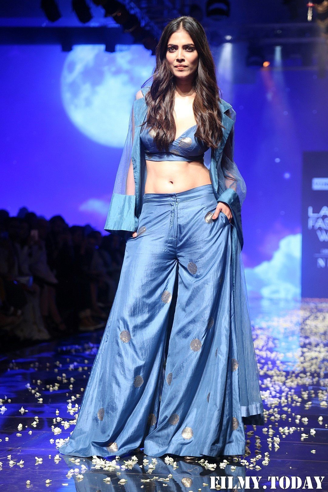 Photos: Malvika Mohanan Walks For Vineet Rahul At Lakme Fashion Week | Picture 1677547