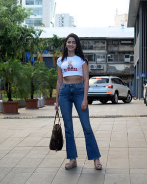Ananya Panday - Photos: Celebs Spotted at Andheri | Picture 1679091