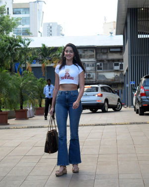 Ananya Panday - Photos: Celebs Spotted at Andheri | Picture 1679090