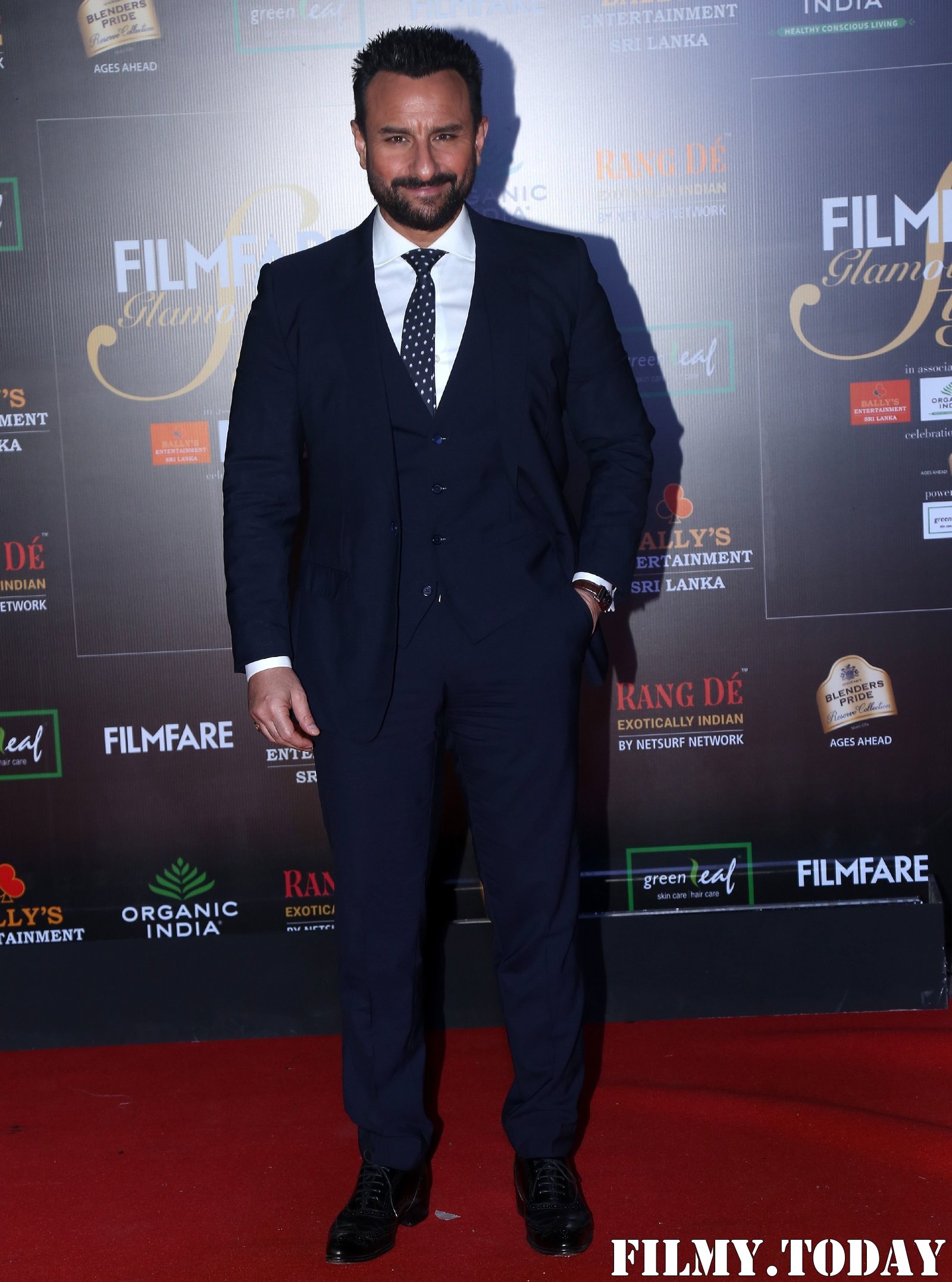 Saif Ali Khan - Photos: Celebs At Filmfare Glamour & Style Awards 2019 At Taj Lands End | Picture 1704561