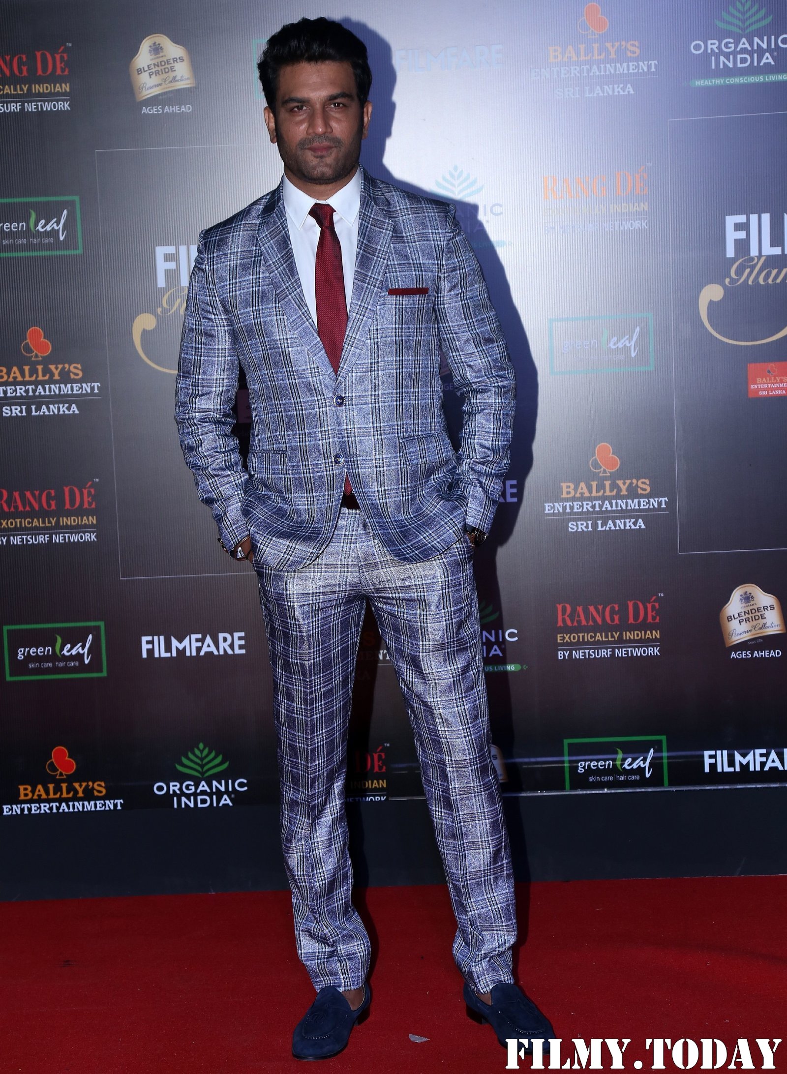 Photos: Celebs At Filmfare Glamour & Style Awards 2019 At Taj Lands End | Picture 1704655