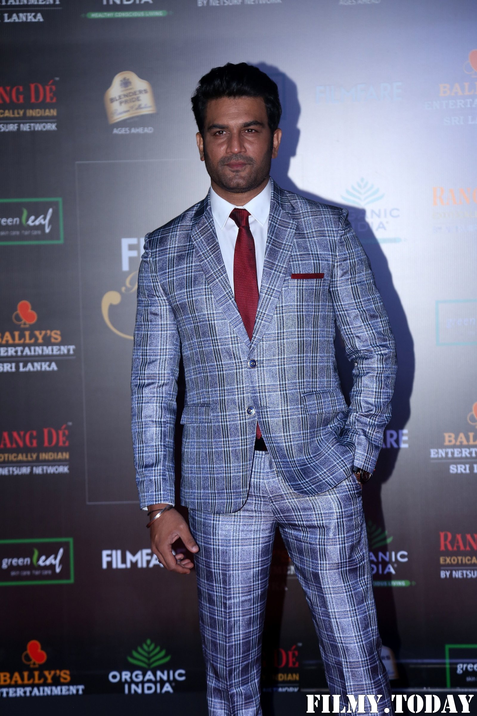 Photos: Celebs At Filmfare Glamour & Style Awards 2019 At Taj Lands End | Picture 1704654