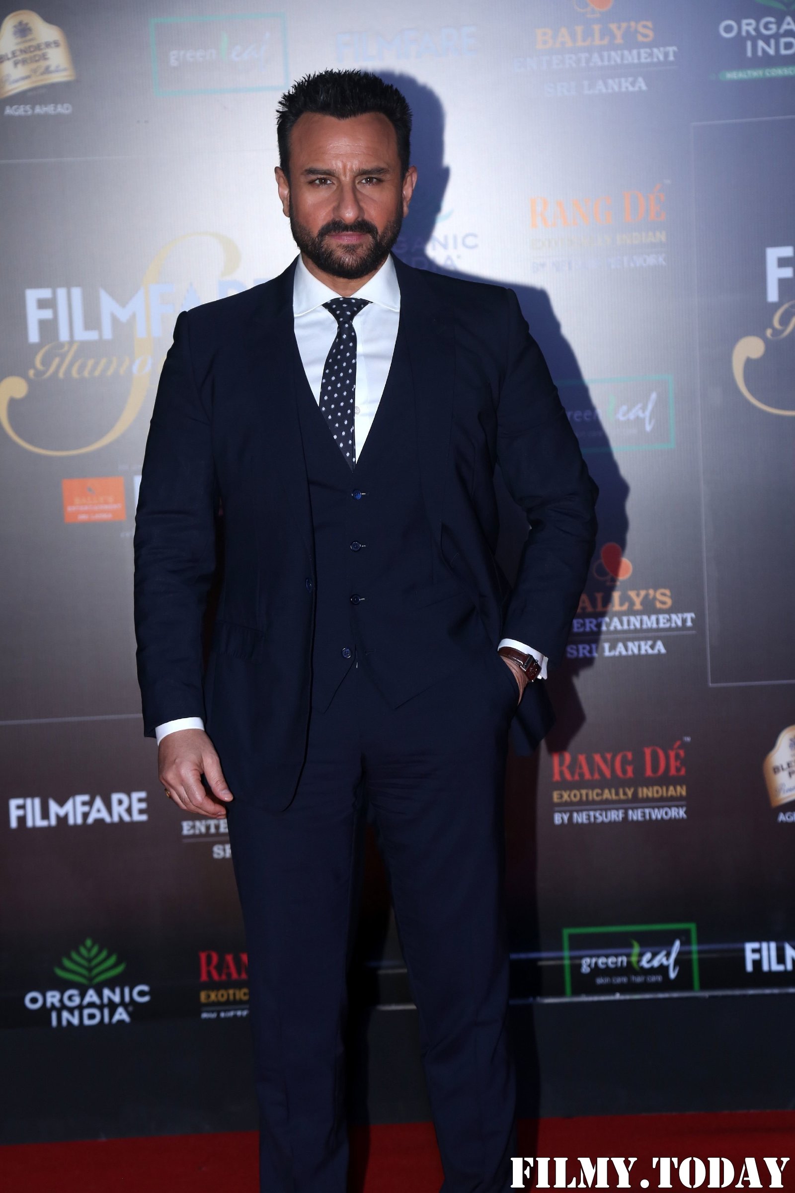 Saif Ali Khan - Photos: Celebs At Filmfare Glamour & Style Awards 2019 At Taj Lands End | Picture 1704611