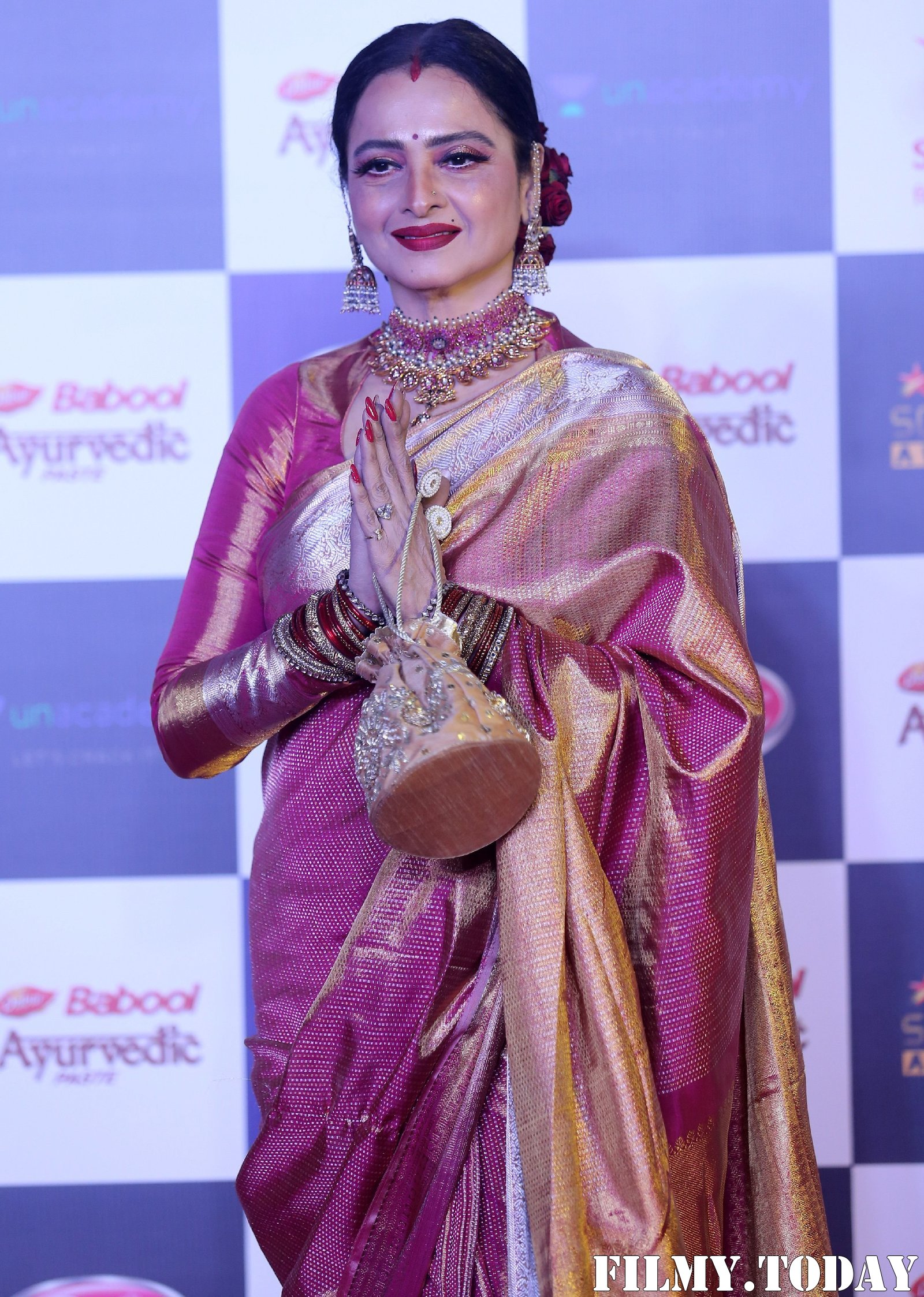Rekha - Photos: Star Screen Awards 2019 At Bkc | Picture 1705386