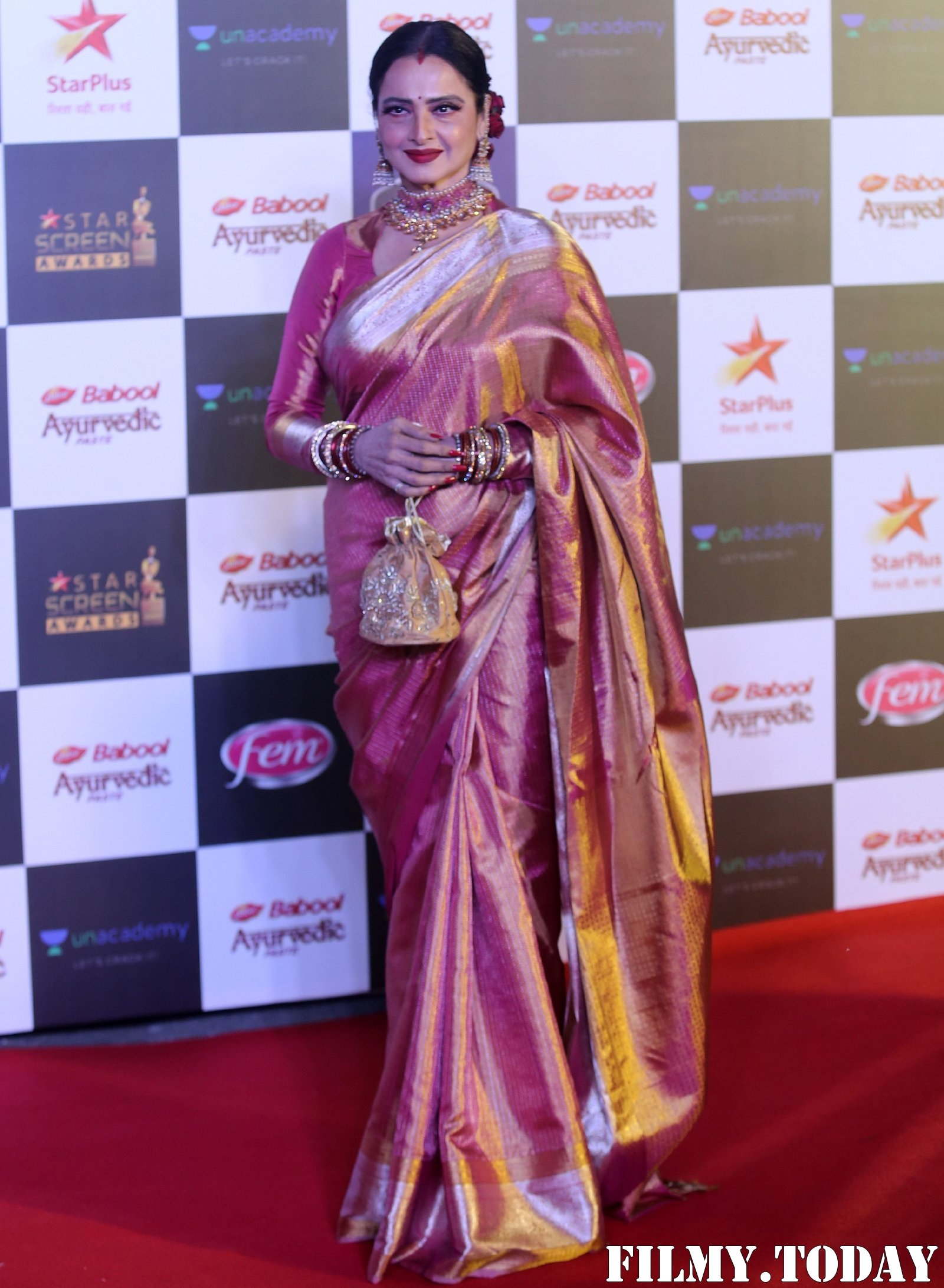 Rekha - Photos: Star Screen Awards 2019 At Bkc | Picture 1705385