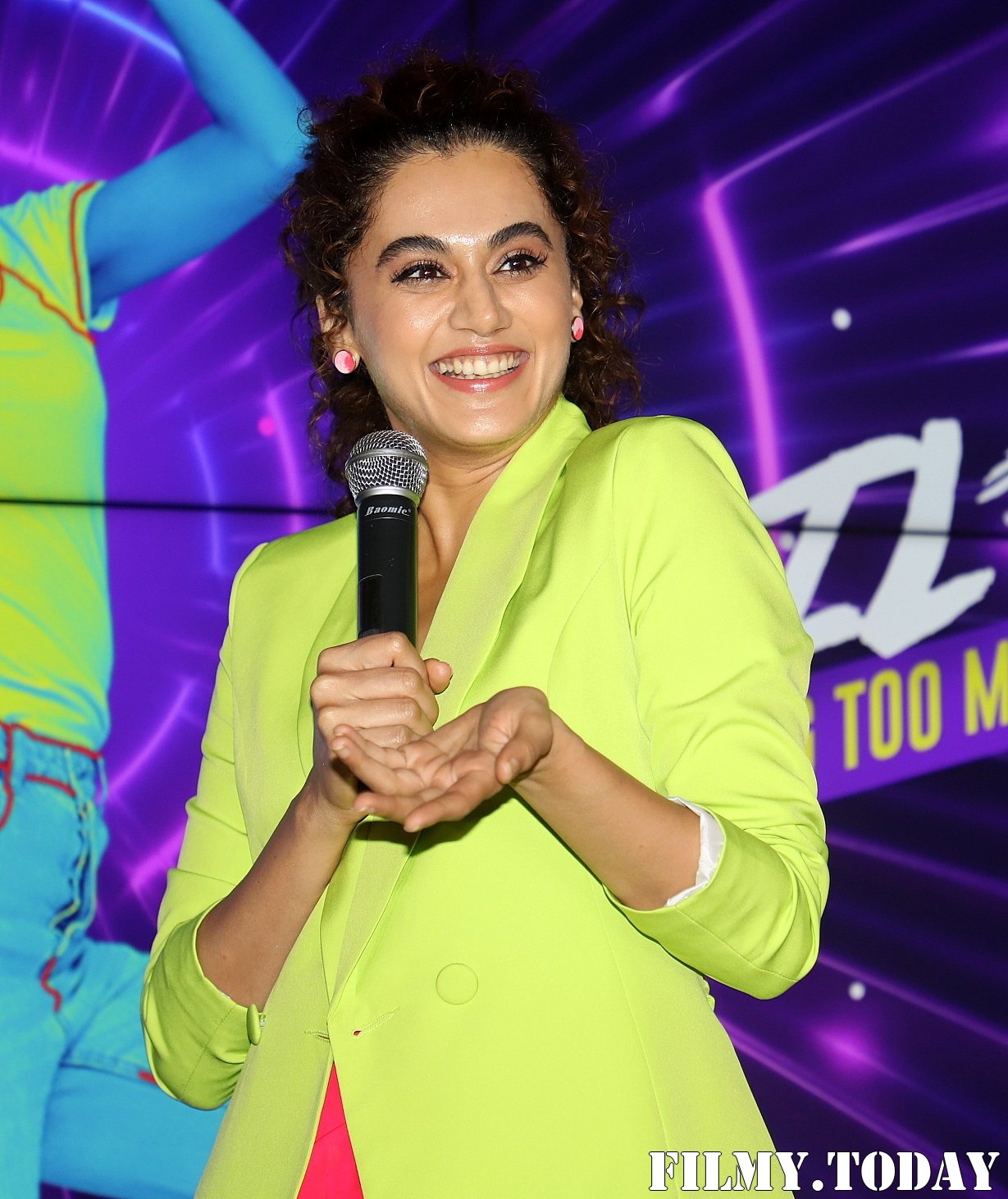 Photos: Taapsee Pannu Announced The 5th Edition Of Mirchi Neon Run | Picture 1707371