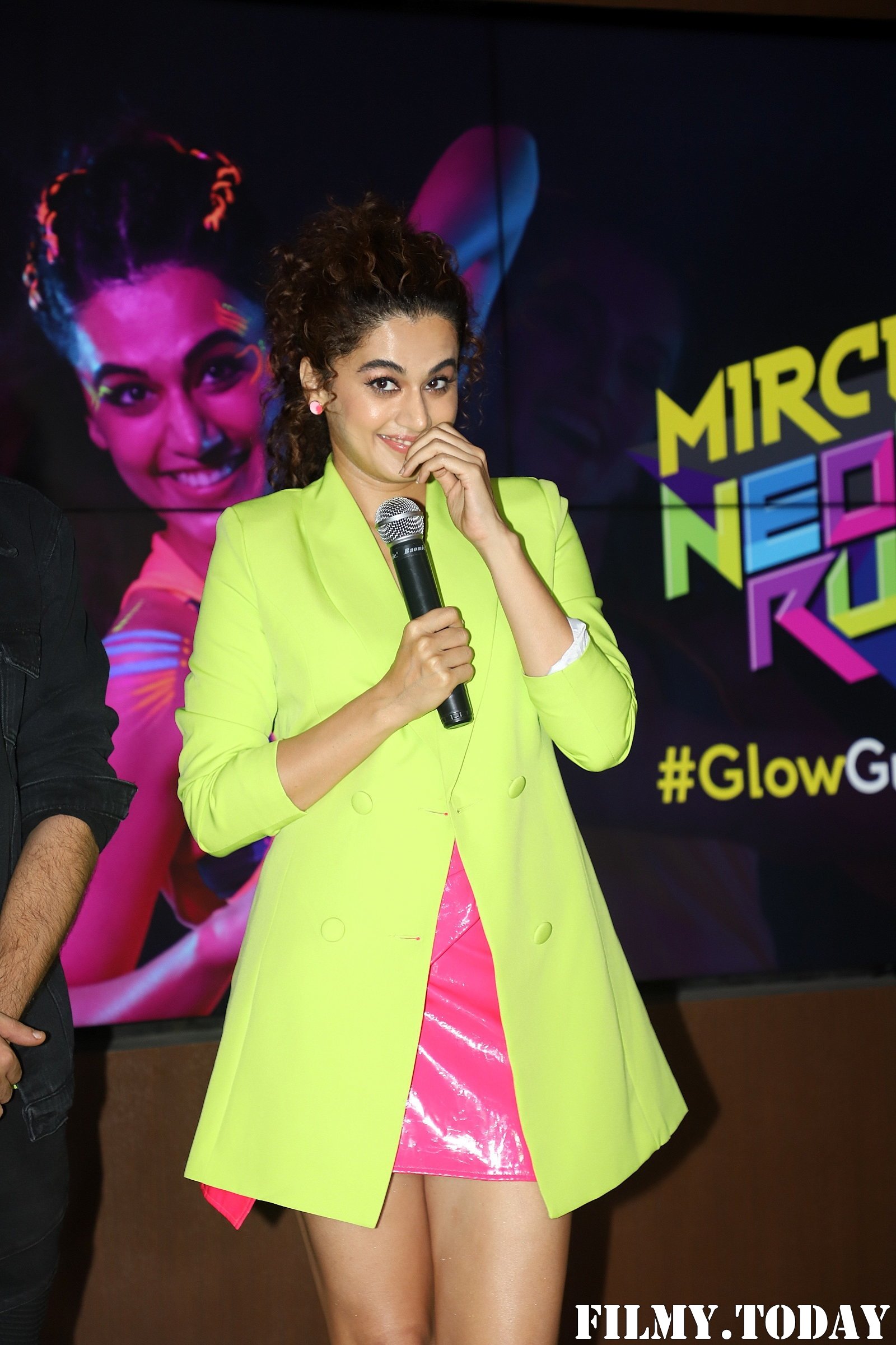 Photos: Taapsee Pannu Announced The 5th Edition Of Mirchi Neon Run | Picture 1707374