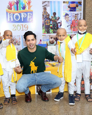 Photos: Celebs At  Hope 2019 Childhood Cancer Is Curable Event