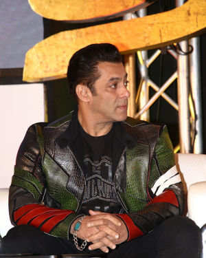 Salman Khan - Photos: Press Conference Of Film Dabangg 3 At Chennai | Picture 1708567