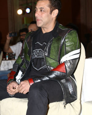 Salman Khan - Photos: Press Conference Of Film Dabangg 3 At Chennai | Picture 1708565