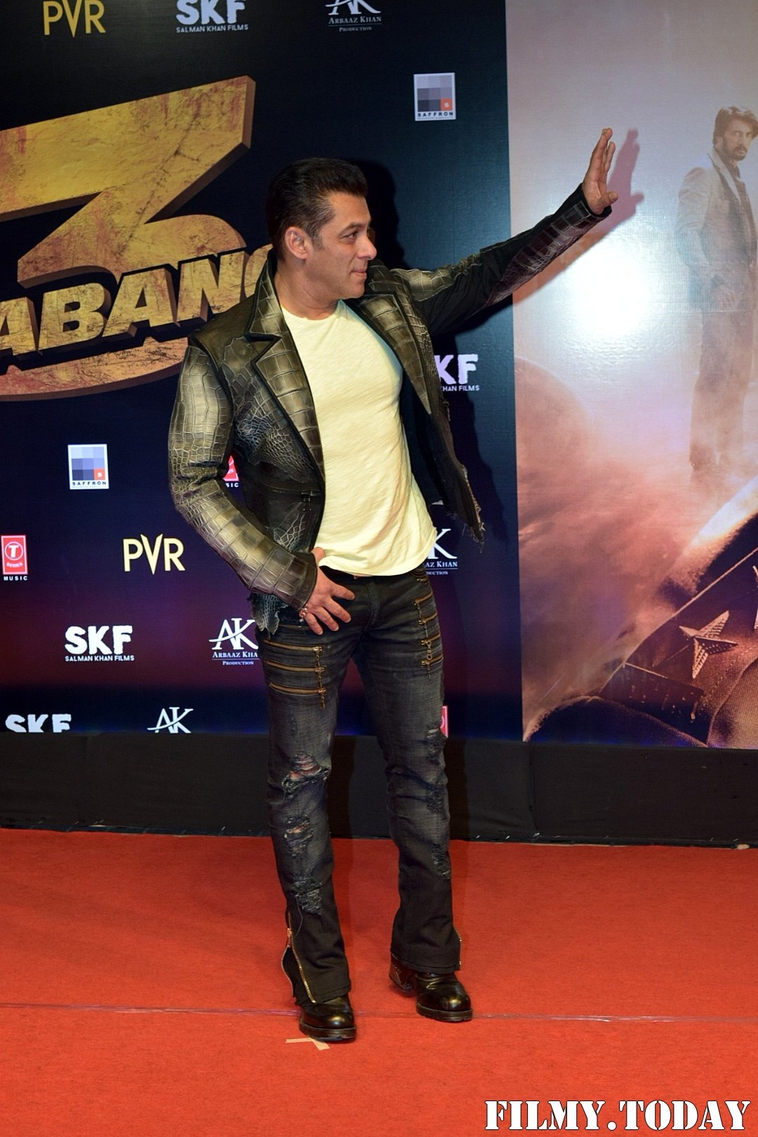 Salman Khan - Photos: Screening Of Dabangg 3 At Pvr Juhu | Picture 1709920