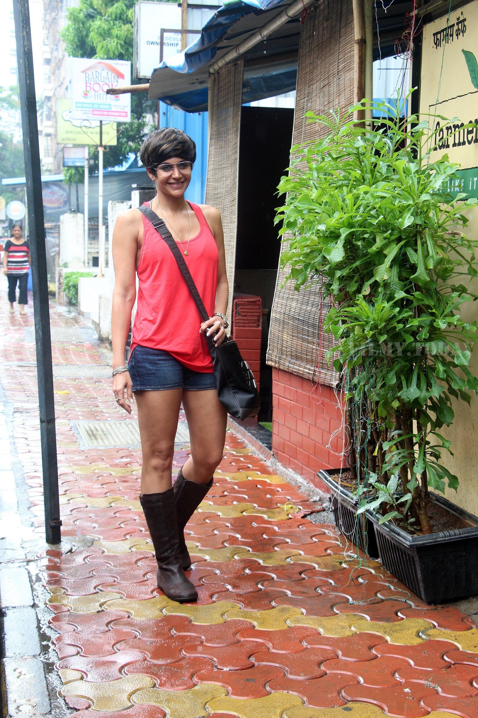 Mandira Bedi - Photos: Celebs Spotted At Farmer's Cafe In Bandra | Picture 1659799