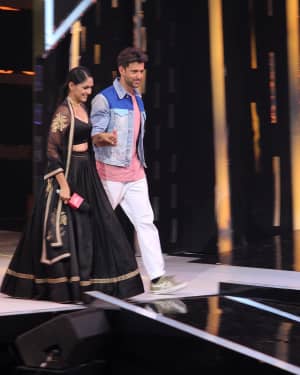 Photos: Promotion Of Film Super 30 On The Sets Of Colors Dance Deewane In Filmcity | Picture 1659765