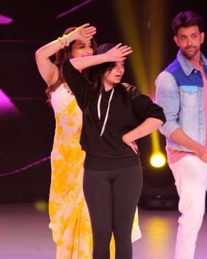 Photos: Promotion Of Film Super 30 On The Sets Of Colors Dance Deewane In Filmcity | Picture 1659755