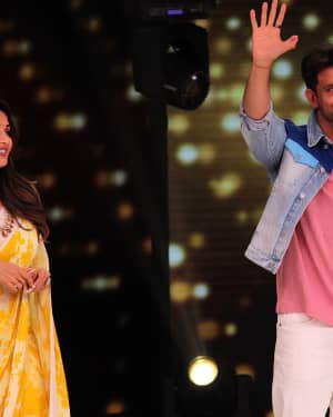 Photos: Promotion Of Film Super 30 On The Sets Of Colors Dance Deewane In Filmcity | Picture 1659742