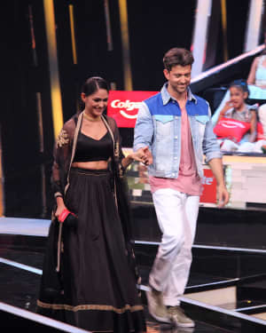 Photos: Promotion Of Film Super 30 On The Sets Of Colors Dance Deewane In Filmcity | Picture 1659764