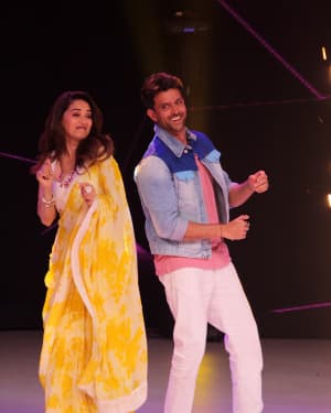Photos: Promotion Of Film Super 30 On The Sets Of Colors Dance Deewane In Filmcity | Picture 1659745