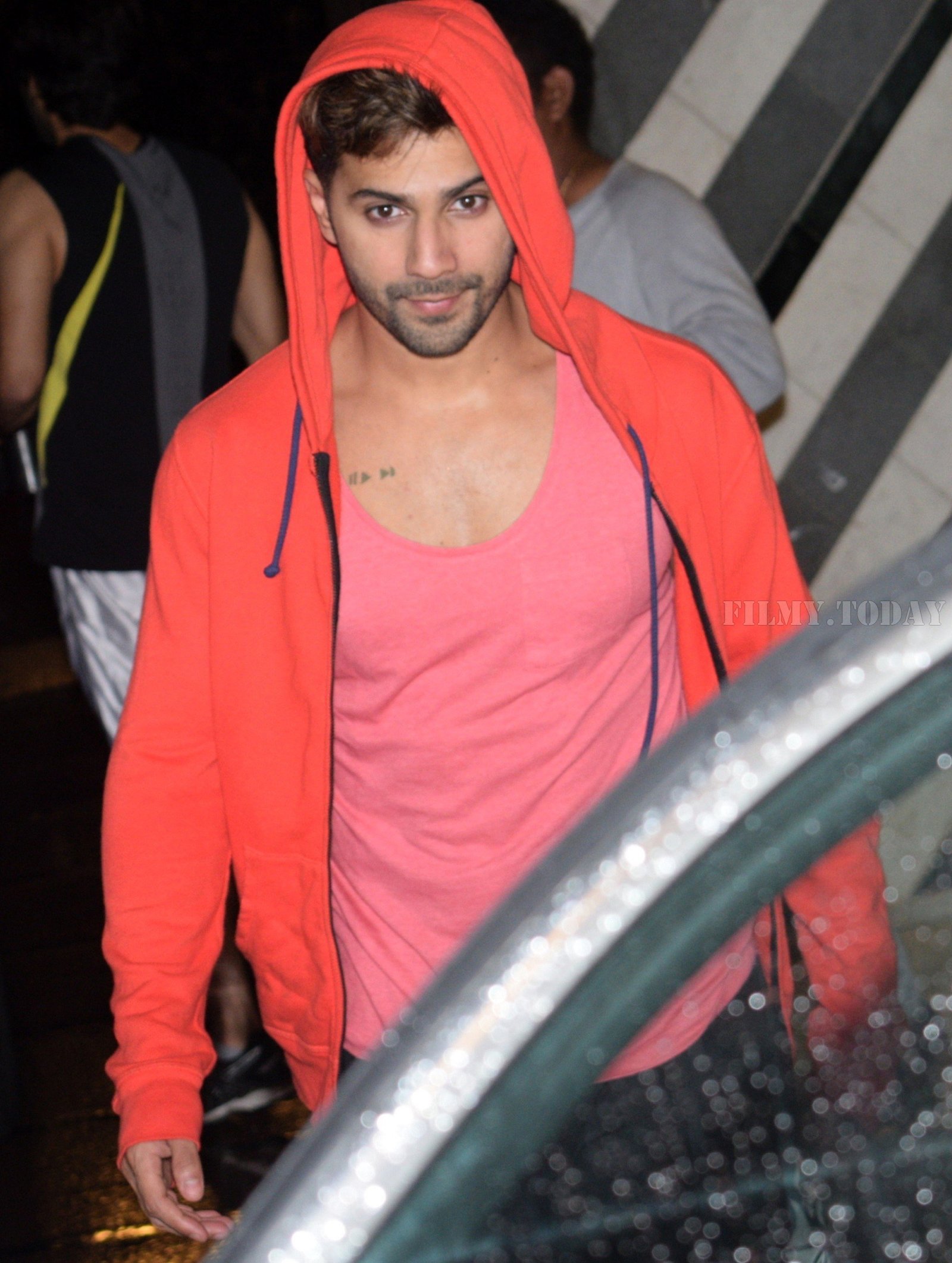 Varun Dhawan - Photos: Celebs Spotted at Gym | Picture 1660345