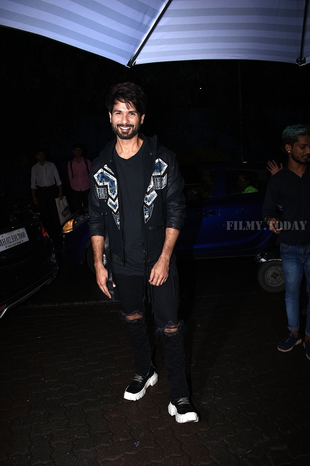 Shahid Kapoor - Photos: Success Party Of Kabir Singh At Earth In Khar | Picture 1660381