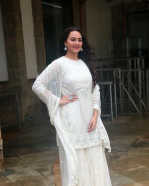 Photos: Sonakshi Sinha At The Media Interactions For Her Film Khandaani Shafakhana | Picture 1661384
