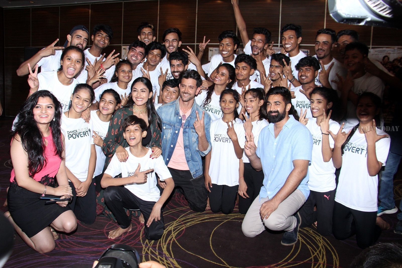 Photos: Super 30 Team Fulfils The Wish Of Poverty Kids To Dance With Hrithik | Picture 1661670