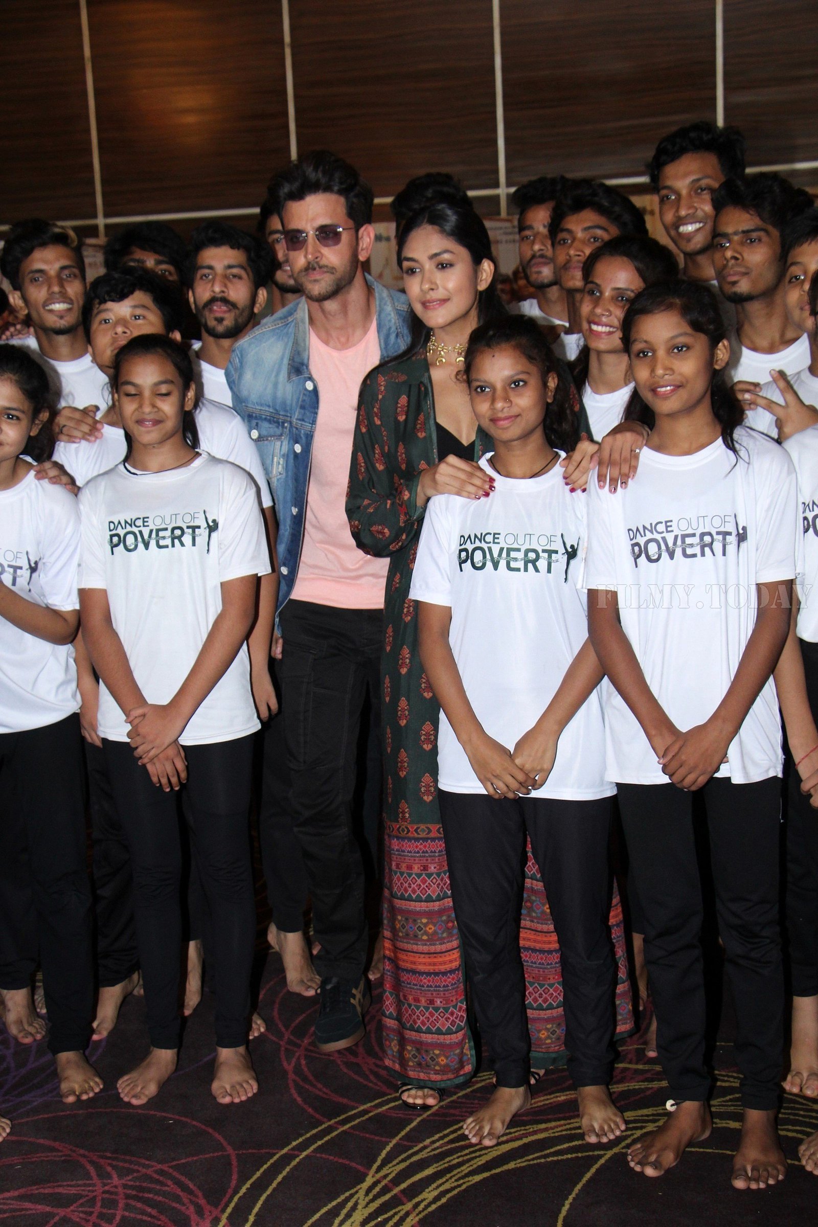 Photos: Super 30 Team Fulfils The Wish Of Poverty Kids To Dance With Hrithik | Picture 1661672