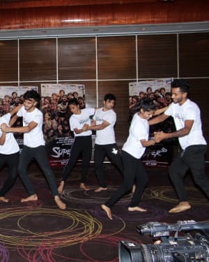 Photos: Super 30 Team Fulfils The Wish Of Poverty Kids To Dance With Hrithik | Picture 1661684