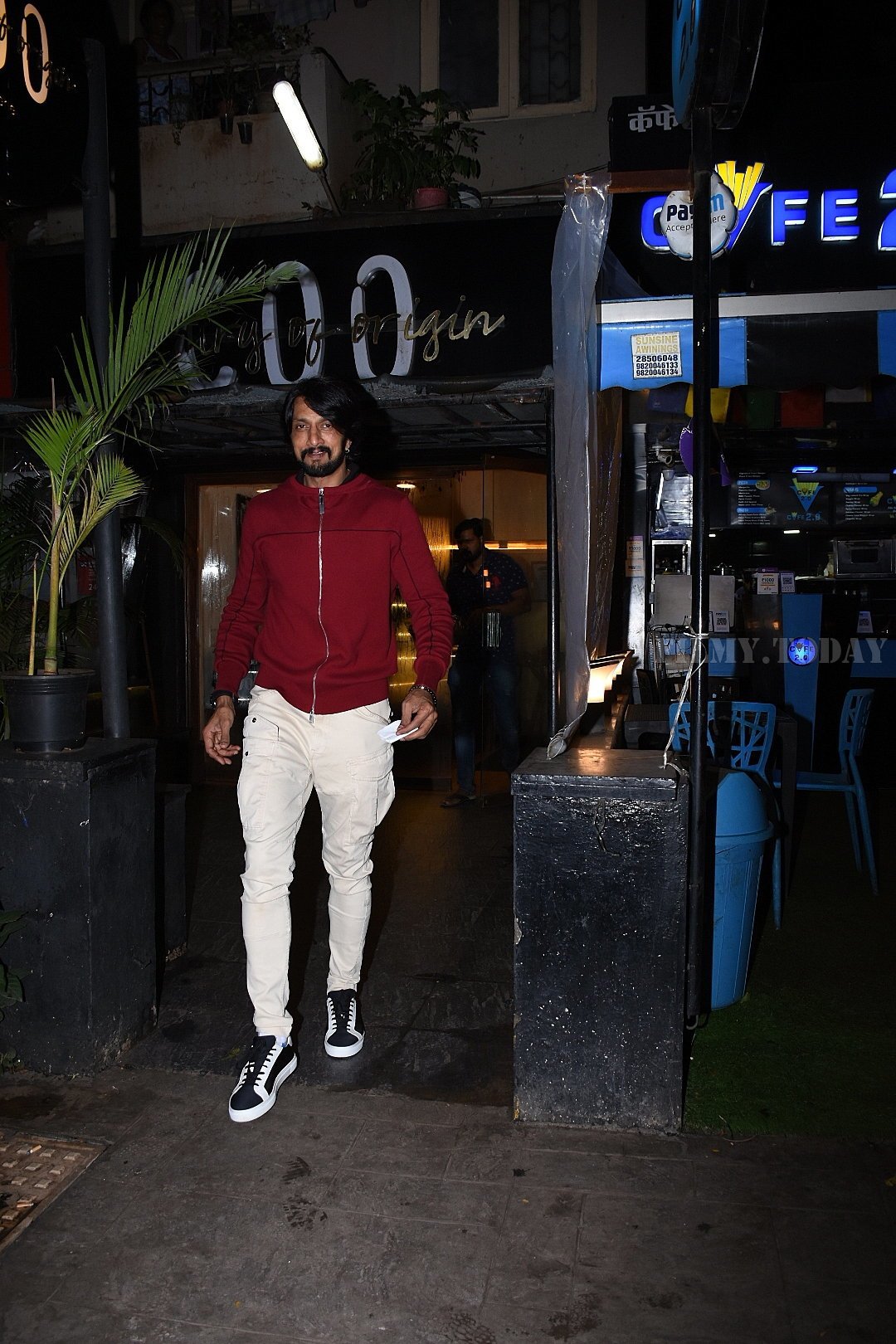 Kichcha Sudeep - Photos: Celebs Spotted at Bandra | Picture 1661785