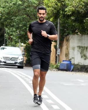 Angad Bedi - Photos: Celebs Spotted at Bandra | Picture 1662886