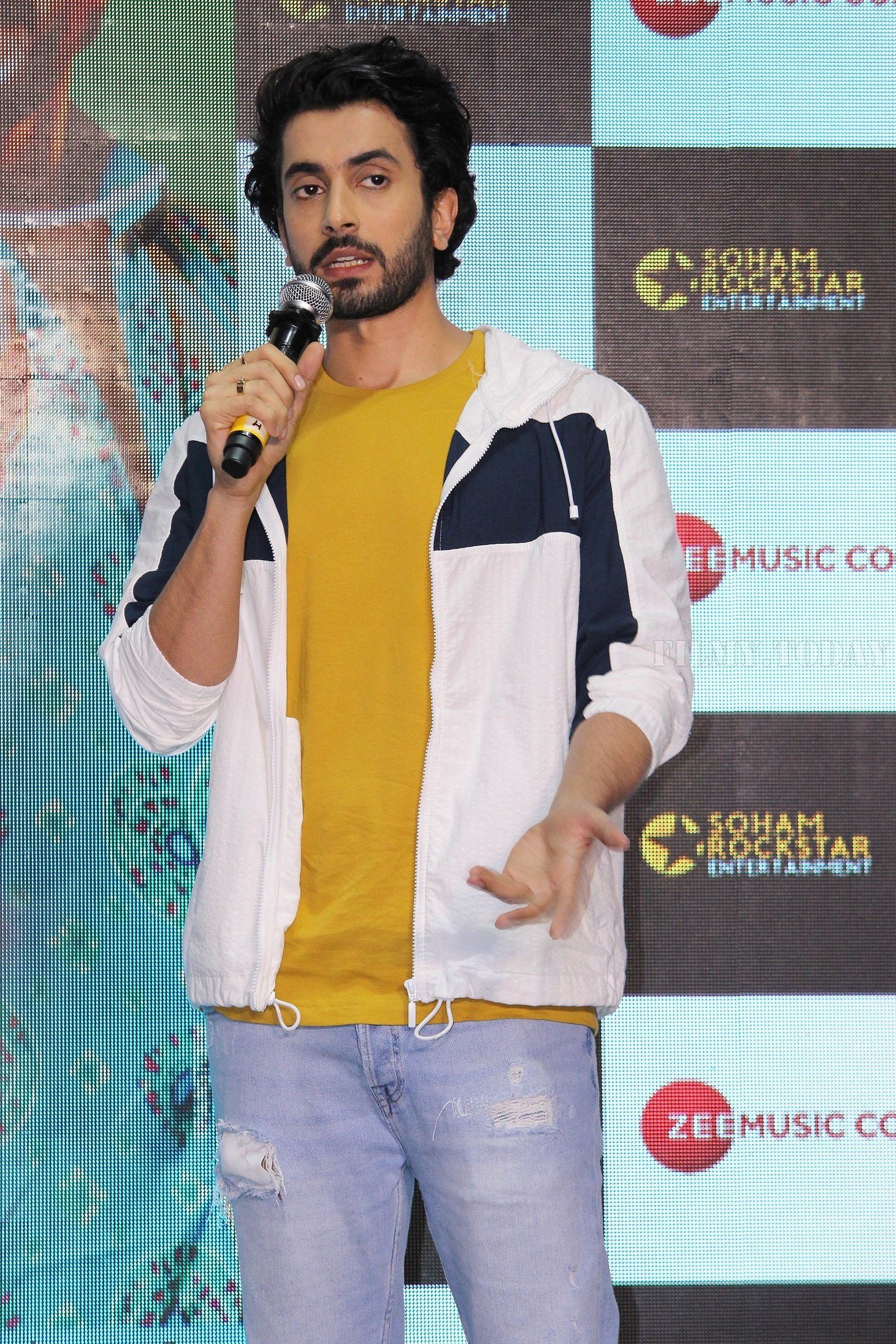 Sunny Singh - Photos: Song Launch Of Funk Love From Jhootha Kahin Ka | Picture 1662502