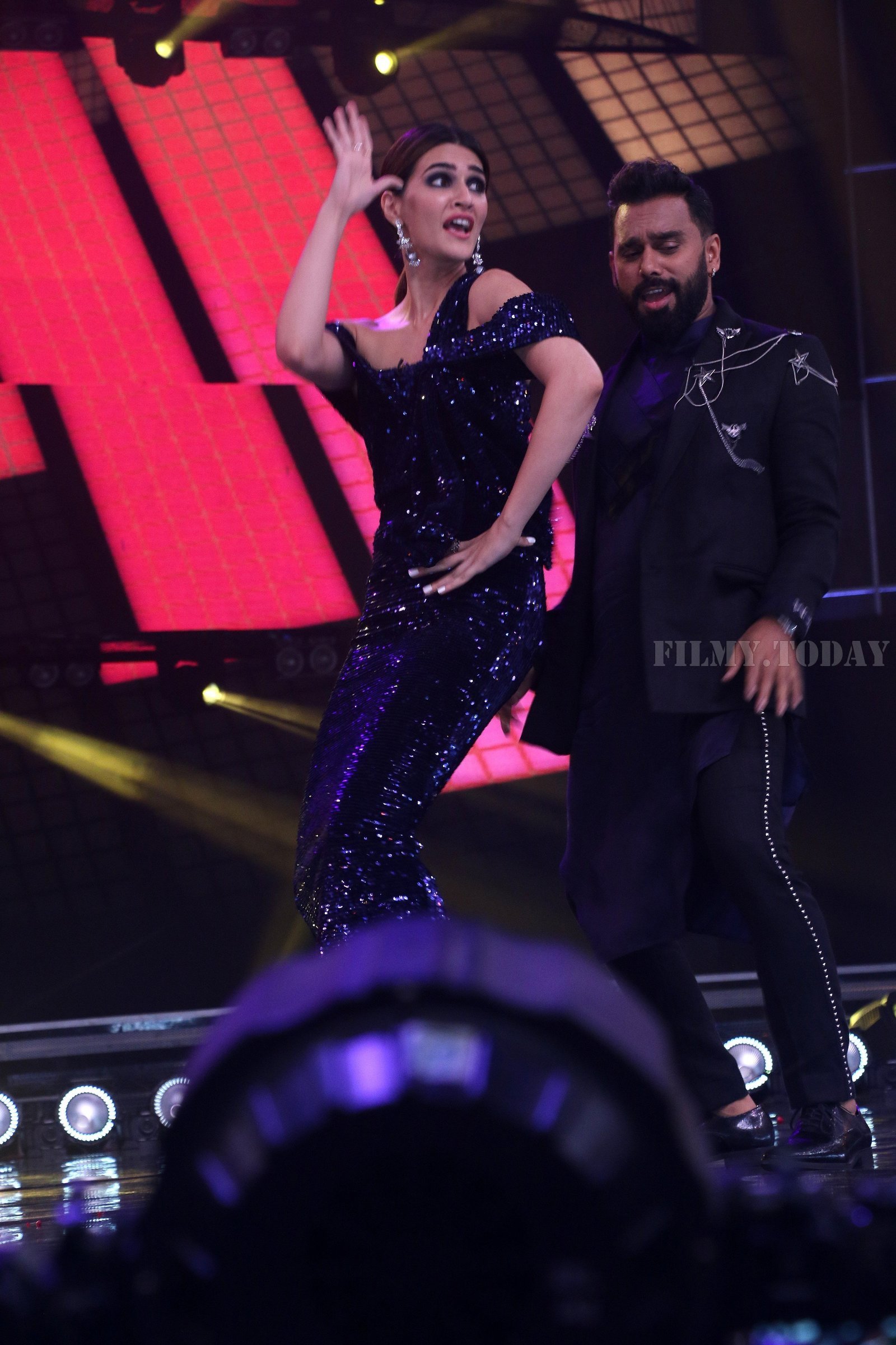 Photos: Promotion Of Film Arjun Patiala On The Sets Of Dance India Dance | Picture 1663598