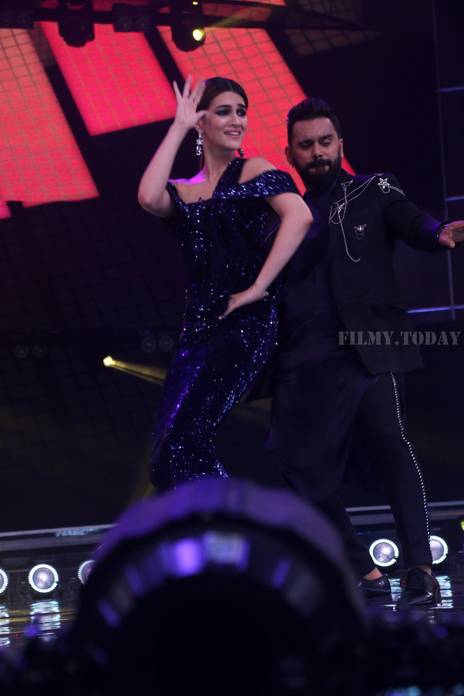 Photos: Promotion Of Film Arjun Patiala On The Sets Of Dance India Dance | Picture 1663599