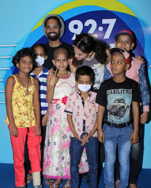Photos: Taapsee Pannu Visits Big Fm For Meet And Greet With Children Battling Cancer | Picture 1663505