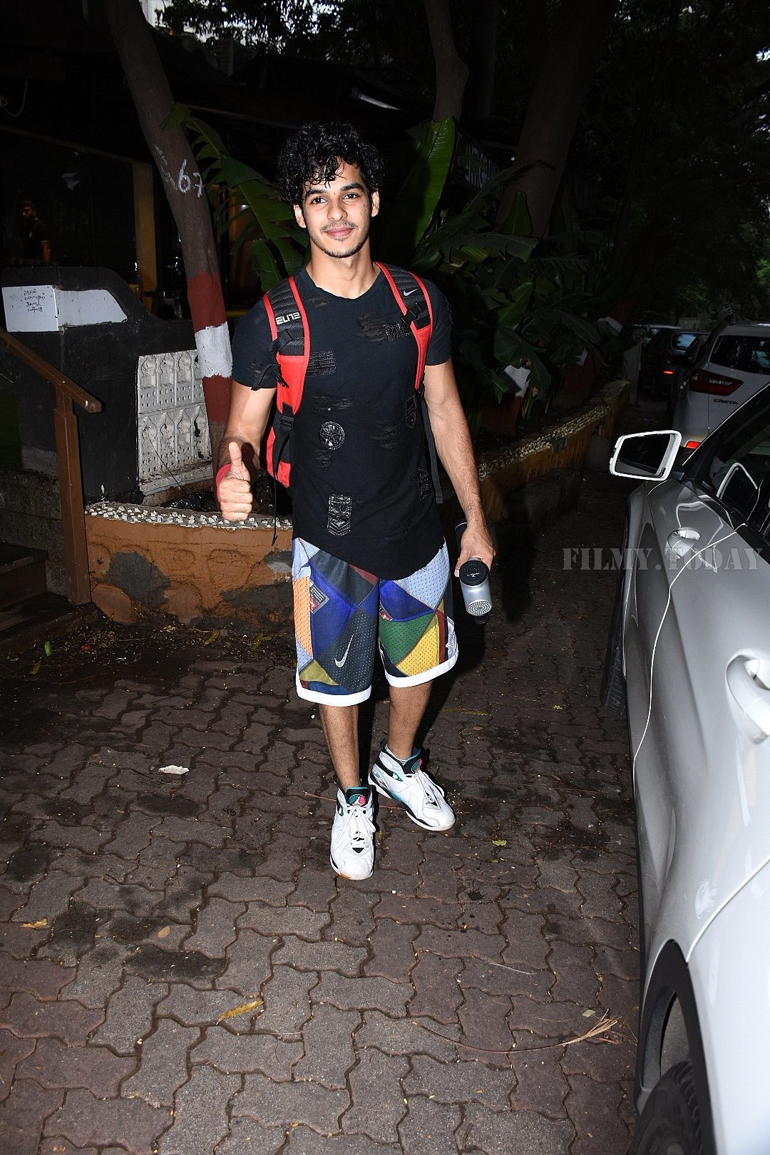 Ishaan Khattar - Photos: Celebs Spotted at Bandra | Picture 1664481