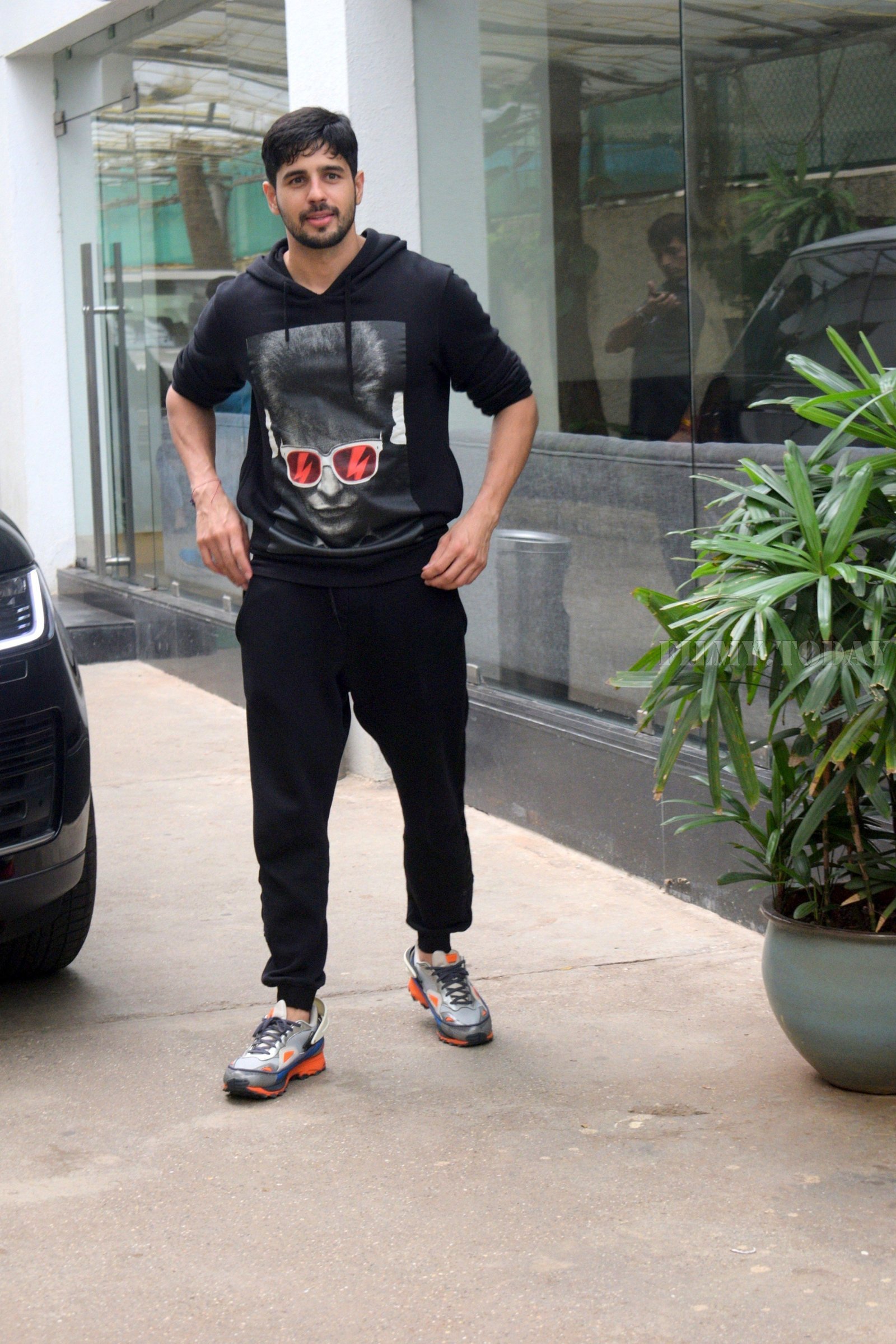 Sidharth Malhotra - Photos: Celebs Spotted At Sunny Super Sound | Picture 1665206