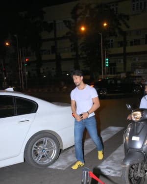 Tiger Shroff - Photos: Celebs Spotted at Bastian | Picture 1665793