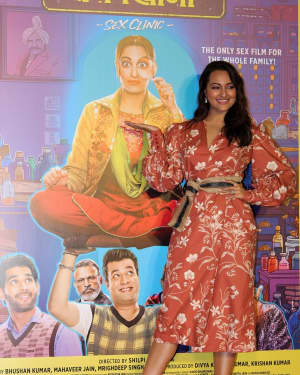 Sonakshi Sinha - Photos: Trailer Launch Of Film Khandaani Shafakhana With Star Cast | Picture 1667577