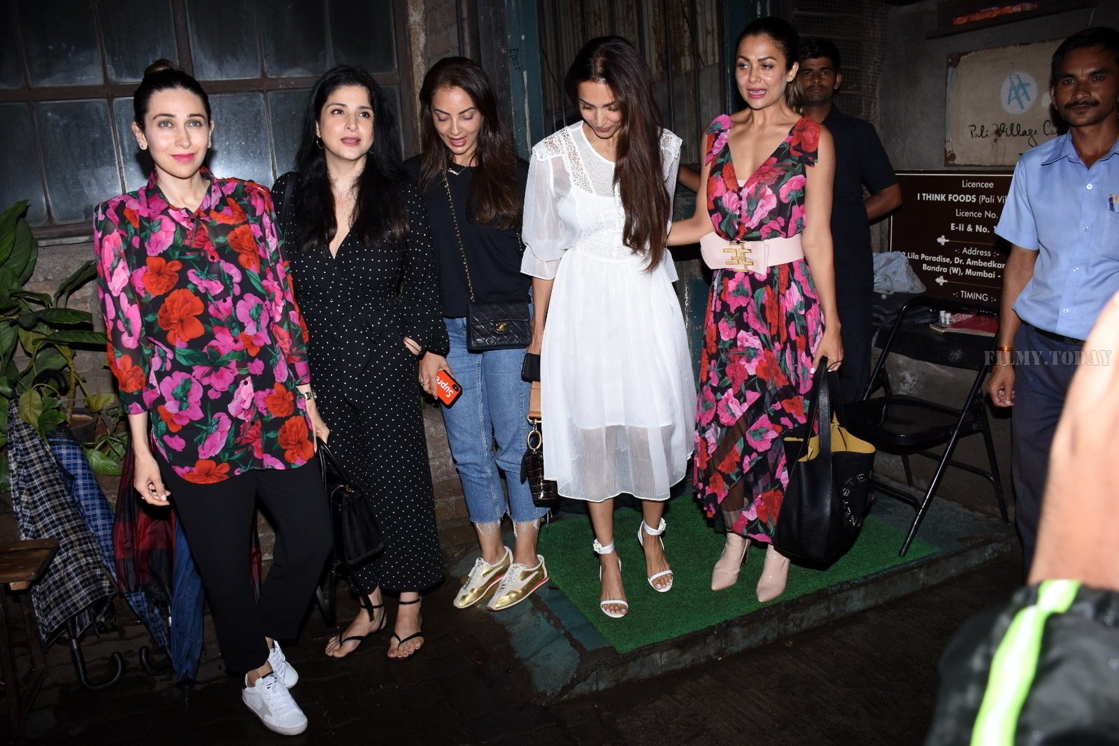 Photos: Celebs Spotted At Pali Village Cafe In Bandra | Picture 1669021