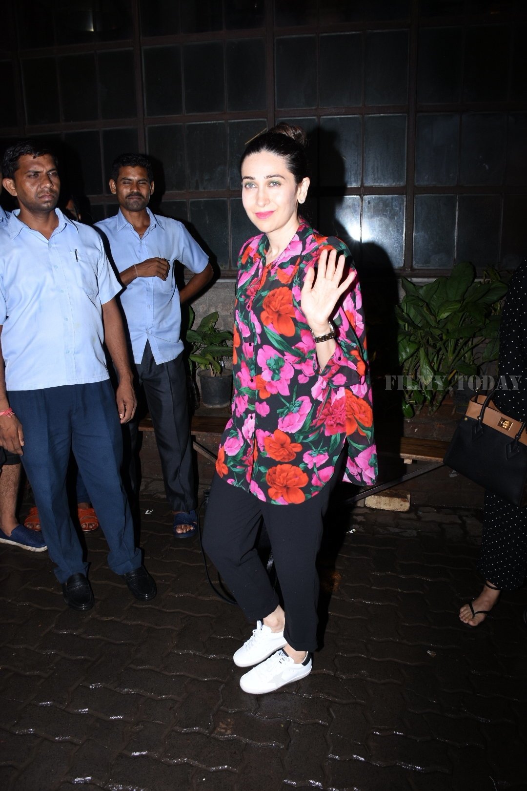 Photos: Celebs Spotted At Pali Village Cafe In Bandra | Picture 1669027