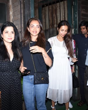 Photos: Celebs Spotted At Pali Village Cafe In Bandra | Picture 1669019