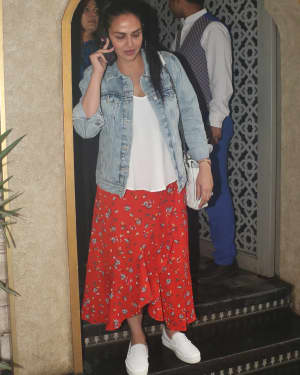 Esha Deol - Photos: Celebs Spotted At Bayroute In Juhu | Picture 1669681