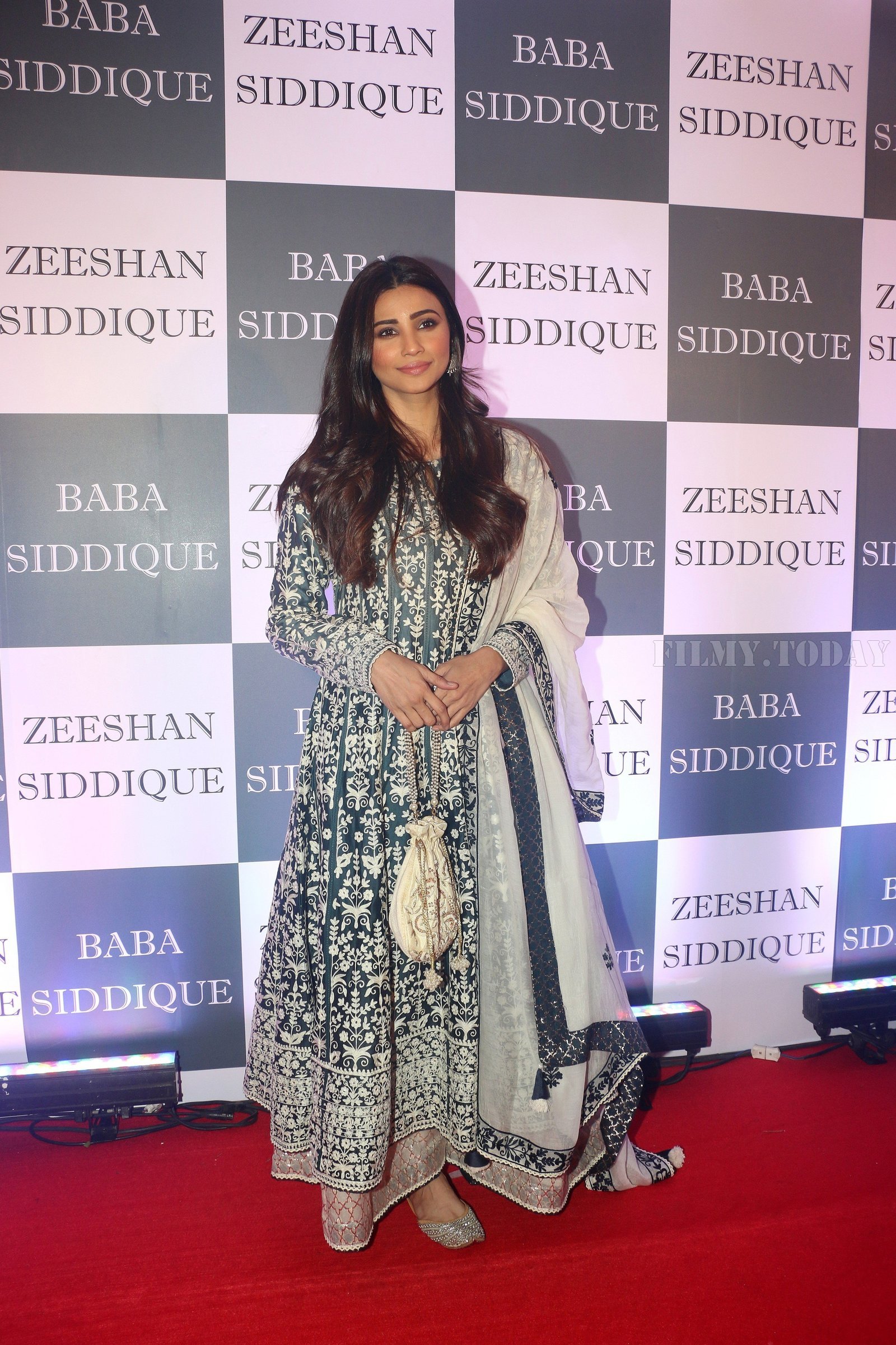 Daisy Shah - Photos: Baba Siddiqui Iftar Party At Taj Lands End Add Files | Picture 1651426