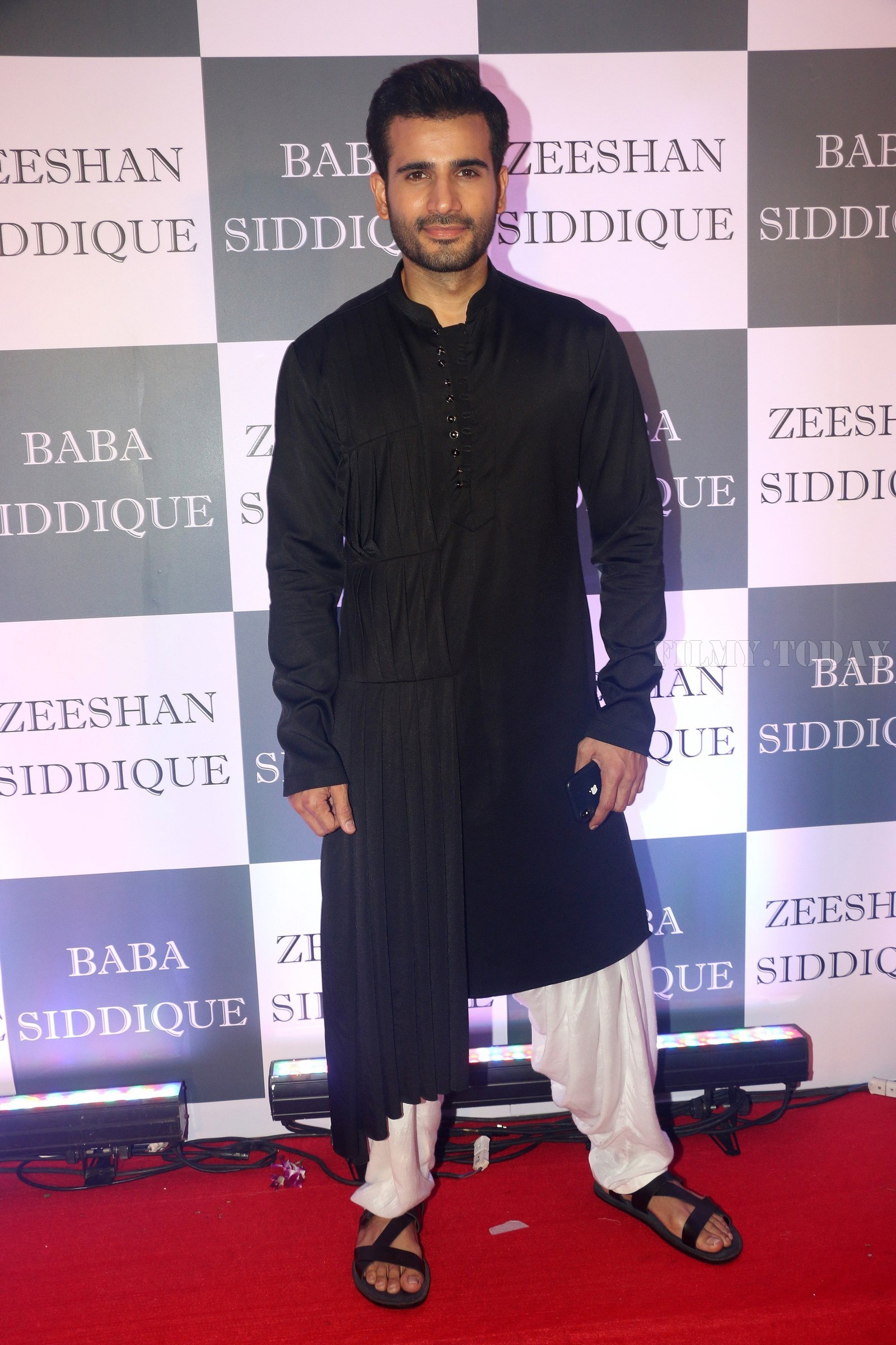 Photos: Baba Siddiqui Iftar Party At Taj Lands End Add Files | Picture 1651442