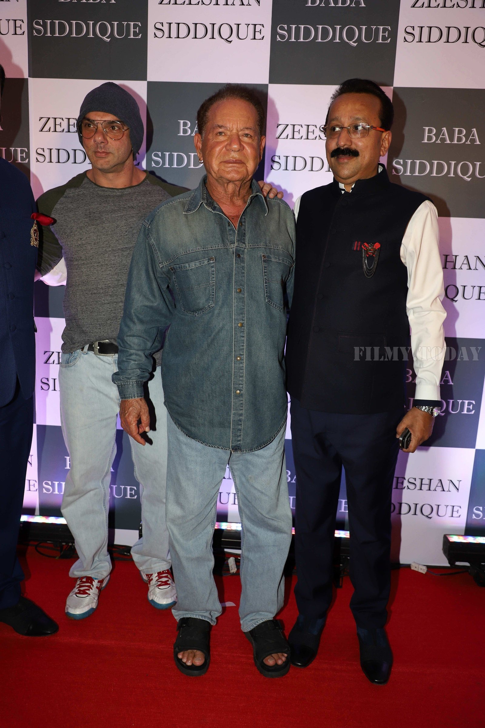 Photos: Baba Siddiqui Iftar Party At Taj Lands End Add Files | Picture 1651478