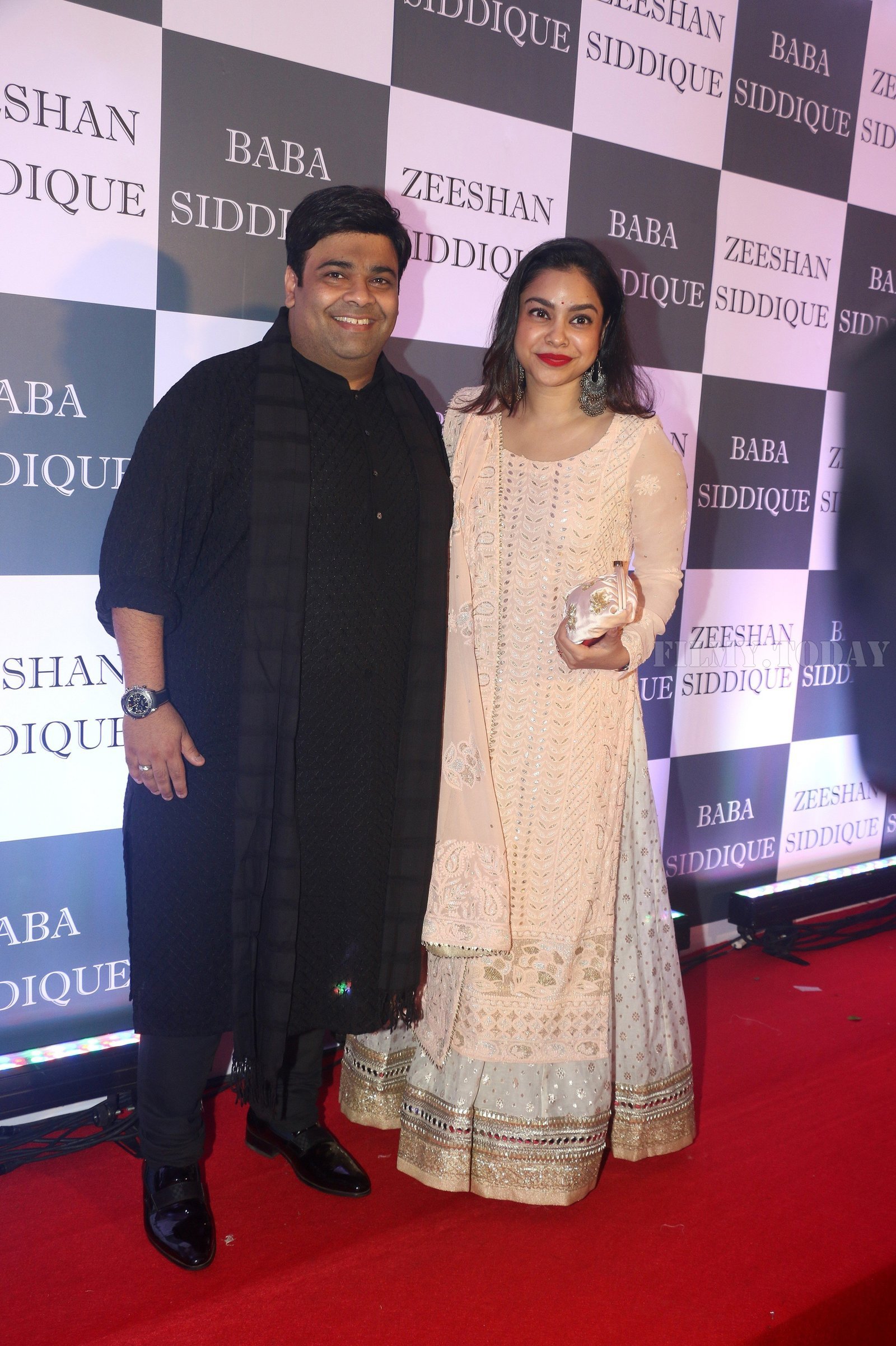 Photos: Baba Siddiqui Iftar Party At Taj Lands End Add Files | Picture 1651455
